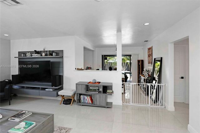 6751 SW 13th Street, Miami, FL 33144