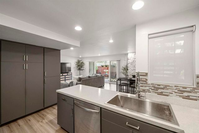 475 N Midway Drive 117, Escondido, CA 92027
