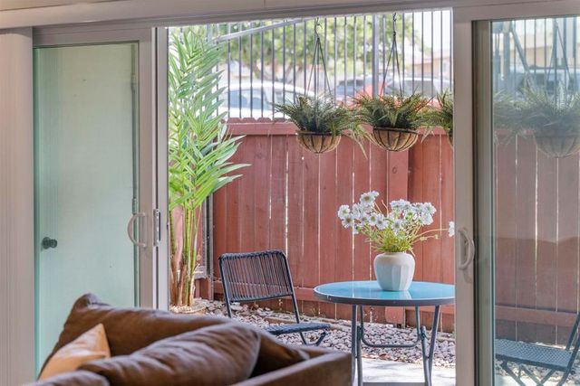 475 N Midway Drive 117, Escondido, CA 92027