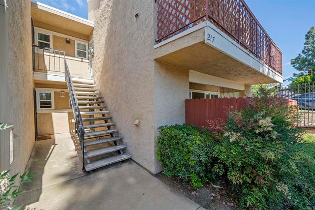 475 N Midway Drive 117, Escondido, CA 92027