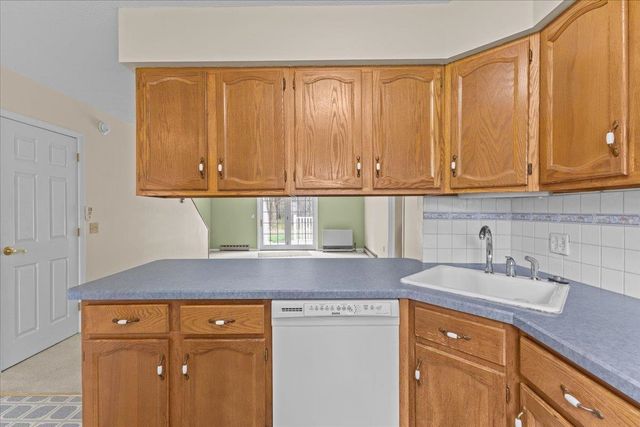 34 Brickyard Rd Unit 24, Essex, VT 05452