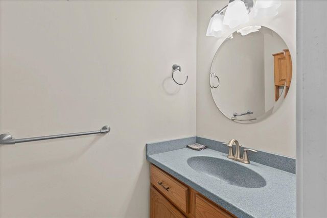 34 Brickyard Rd Unit 24, Essex, VT 05452