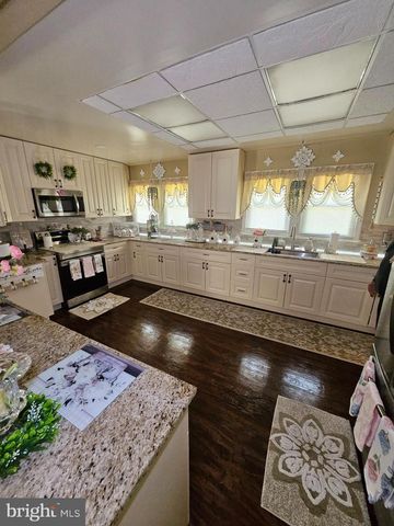 1 N STATE ST, Vineland, NJ 08360