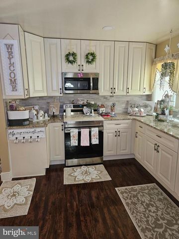 1 N STATE ST, Vineland, NJ 08360