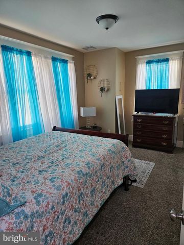 1 N STATE ST, Vineland, NJ 08360