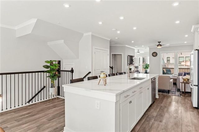 1001 Burnside Lane NW, Atlanta, GA 30318