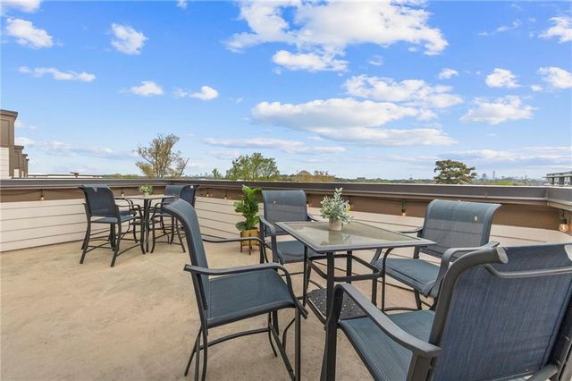 1001 Burnside Lane NW, Atlanta, GA 30318