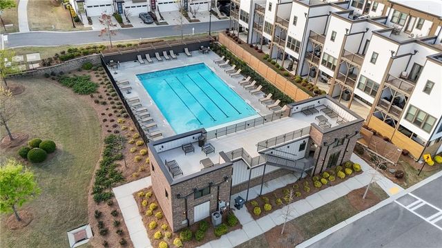 1001 Burnside Lane NW, Atlanta, GA 30318