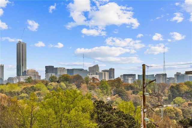 1001 Burnside Lane NW, Atlanta, GA 30318