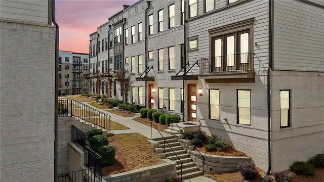1001 Burnside Lane NW, Atlanta, GA 30318