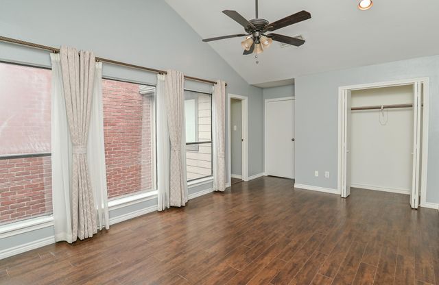 7447 Cambridge Street 77, Houston, TX 77054