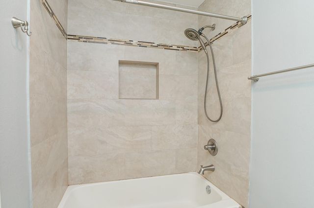 7447 Cambridge Street 77, Houston, TX 77054