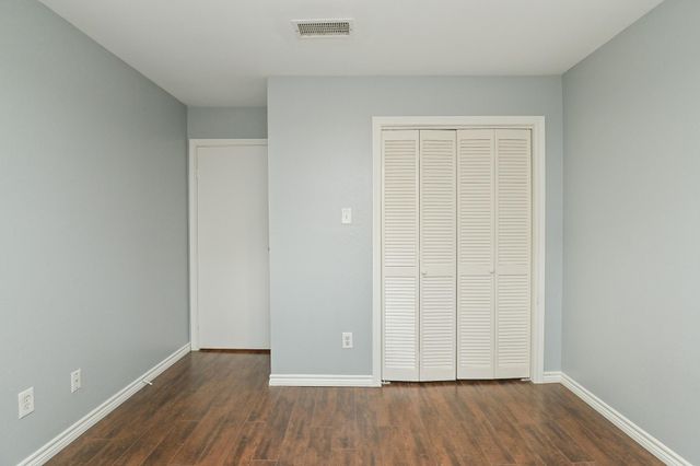 7447 Cambridge Street 77, Houston, TX 77054