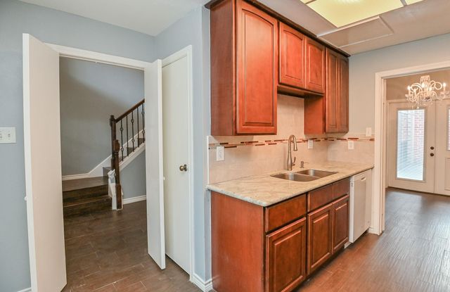 7447 Cambridge Street 77, Houston, TX 77054