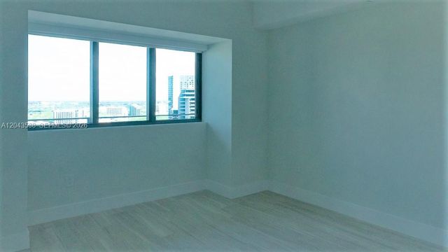650 NE 32nd Street 1102, Miami, FL 33137