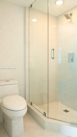 650 NE 32nd Street 1102, Miami, FL 33137