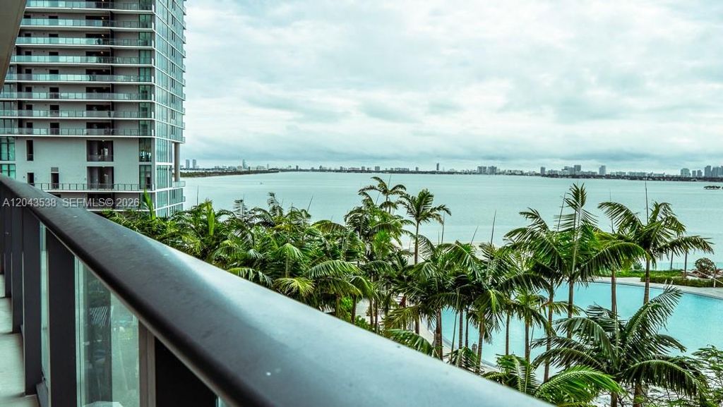 650 NE 32nd Street 1102, Miami, FL 33137