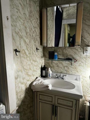 312 W MAIN AVE, Myerstown, PA 17067