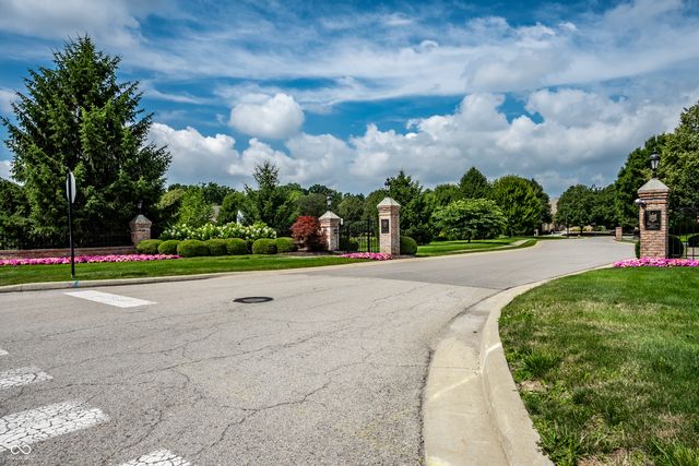 451 Burlington Lane, Carmel, IN 46032
