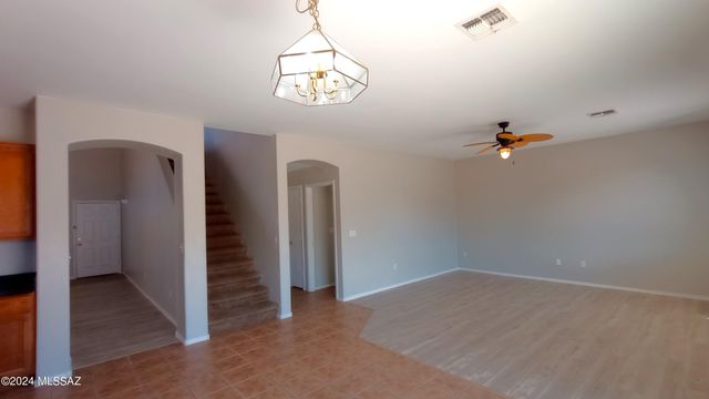 7176 S Oakbank Drive, Tucson, AZ 85757