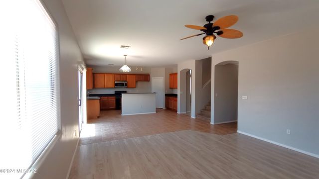 7176 S Oakbank Drive, Tucson, AZ 85757