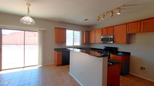 7176 S Oakbank Drive, Tucson, AZ 85757