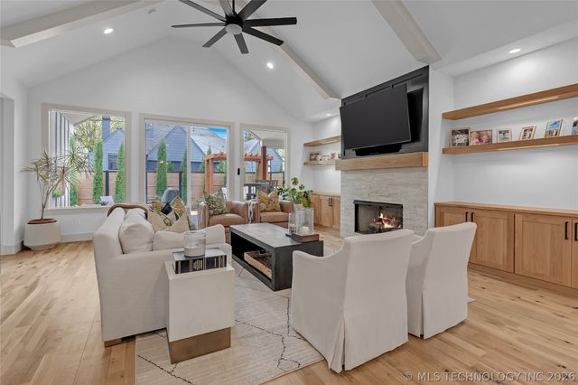 1433 E 37th Place, Tulsa, OK 74105