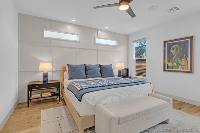 1433 E 37th Place, Tulsa, OK 74105