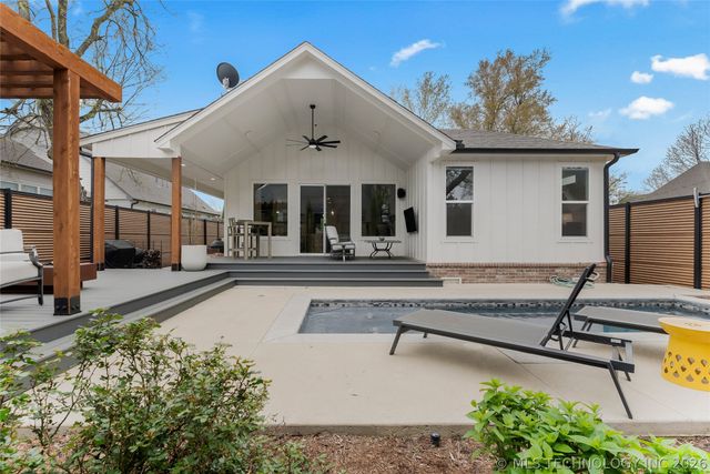 1433 E 37th Place, Tulsa, OK 74105