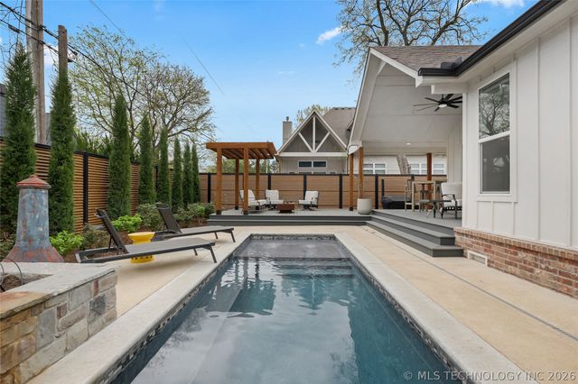 1433 E 37th Place, Tulsa, OK 74105