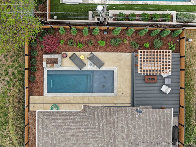1433 E 37th Place, Tulsa, OK 74105