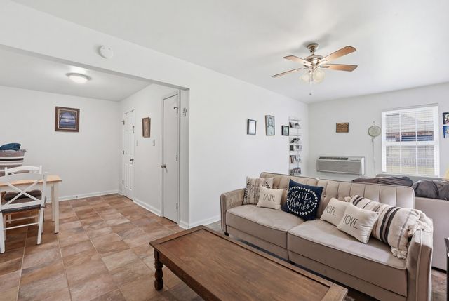 110 Nottingham Trail, Houma, LA 70360