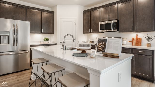 4665 Black Willow Way, New Palestine, IN 46163