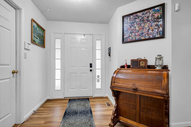 460 Bluff Dr, Clarksville, TN 37043