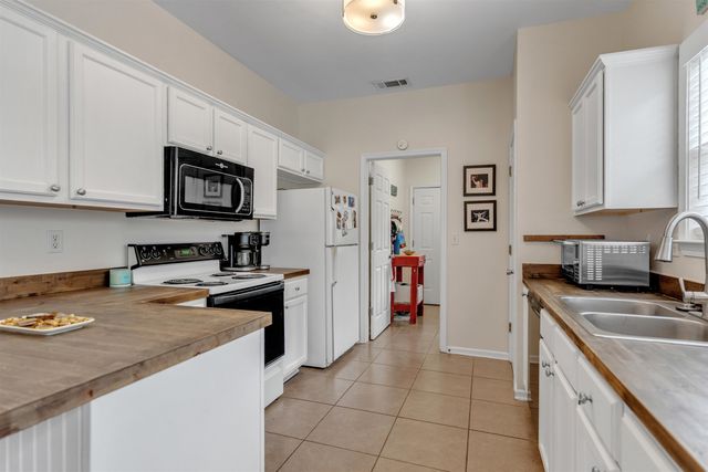 1066 ISLAND PL, Memphis, TN 38103