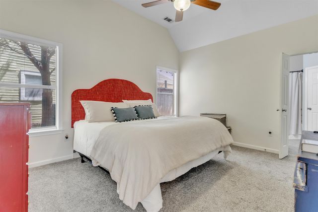 1066 ISLAND PL, Memphis, TN 38103