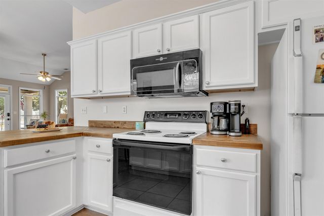 1066 ISLAND PL, Memphis, TN 38103