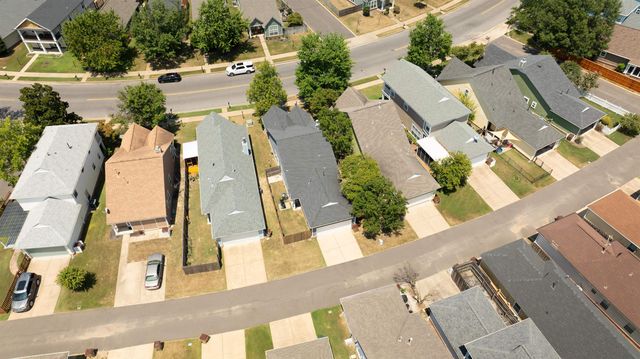 1066 ISLAND PL, Memphis, TN 38103