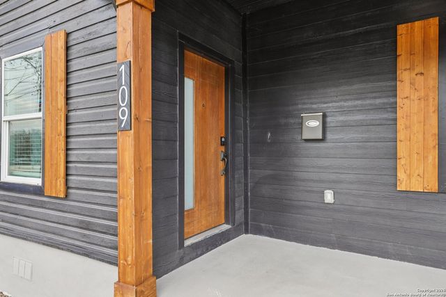 109 Utah, San Antonio, TX 78210