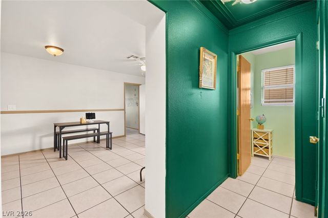 9328 Chilly Pond Avenue, Las Vegas, NV 89129