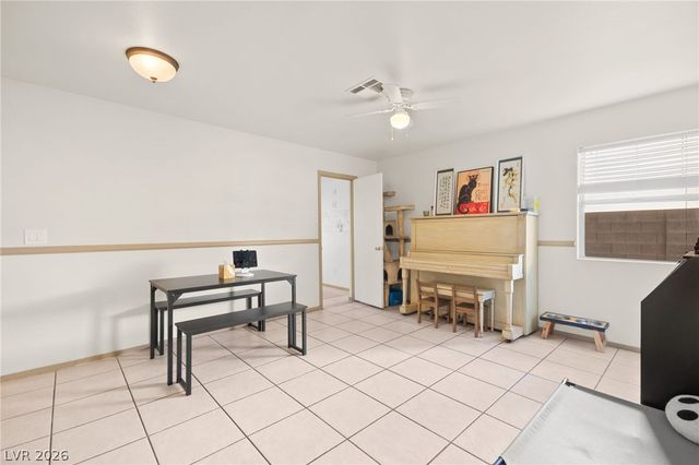 9328 Chilly Pond Avenue, Las Vegas, NV 89129