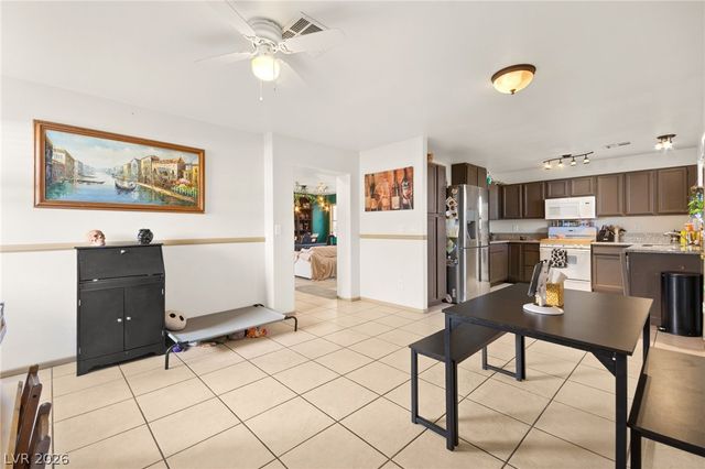 9328 Chilly Pond Avenue, Las Vegas, NV 89129