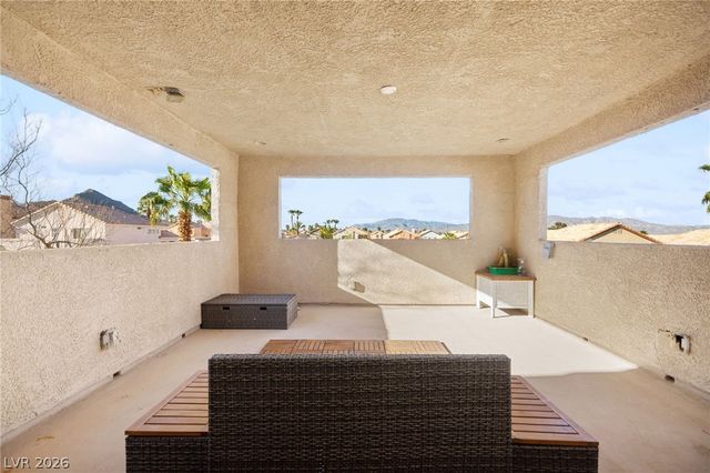 9328 Chilly Pond Avenue, Las Vegas, NV 89129