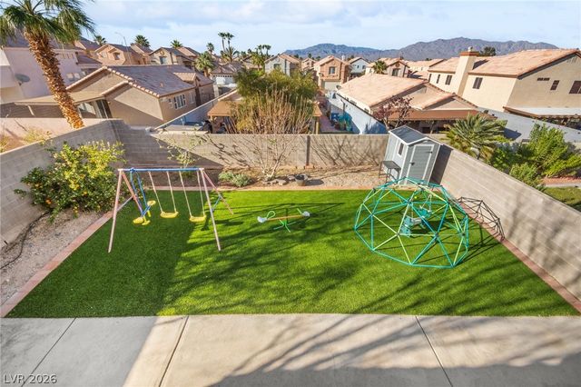 9328 Chilly Pond Avenue, Las Vegas, NV 89129