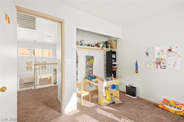 9328 Chilly Pond Avenue, Las Vegas, NV 89129