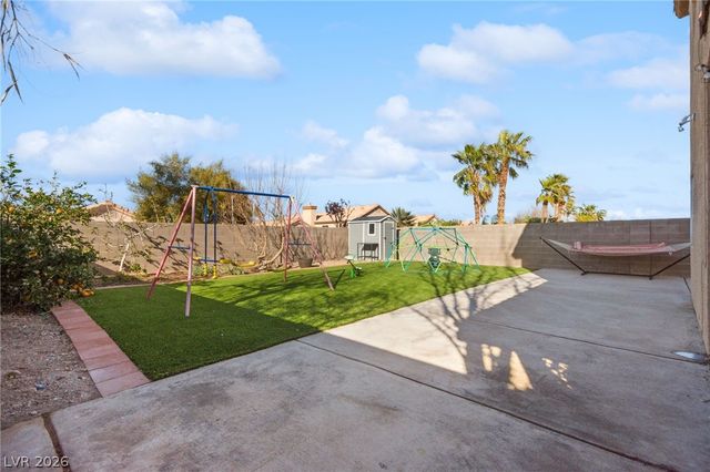 9328 Chilly Pond Avenue, Las Vegas, NV 89129