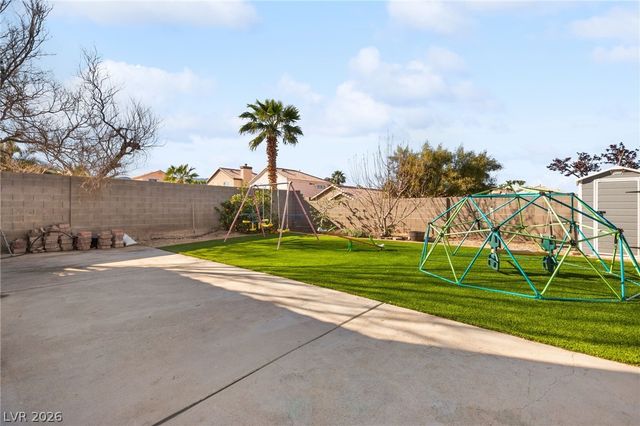 9328 Chilly Pond Avenue, Las Vegas, NV 89129