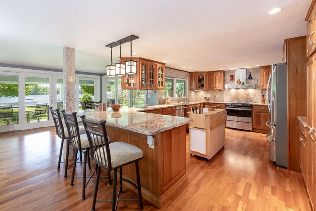 15 Cummings Cove Road, Meredith, NH 03253