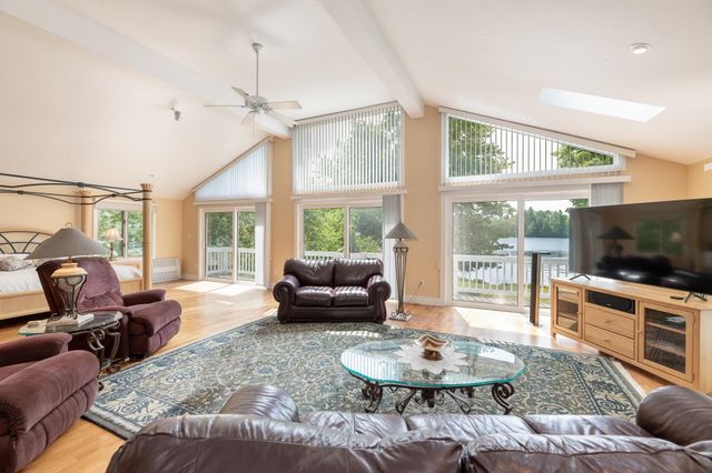 15 Cummings Cove Road, Meredith, NH 03253
