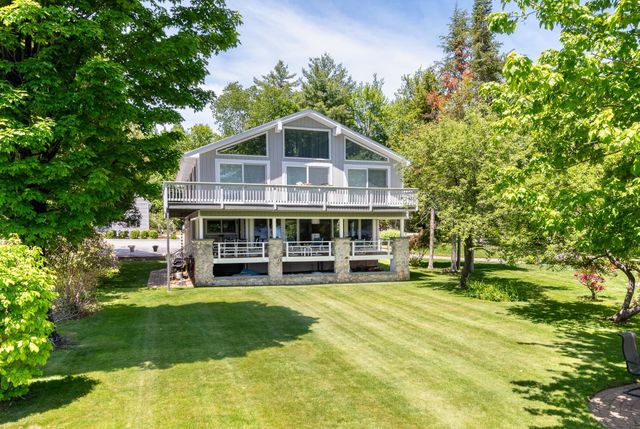 15 Cummings Cove Road, Meredith, NH 03253